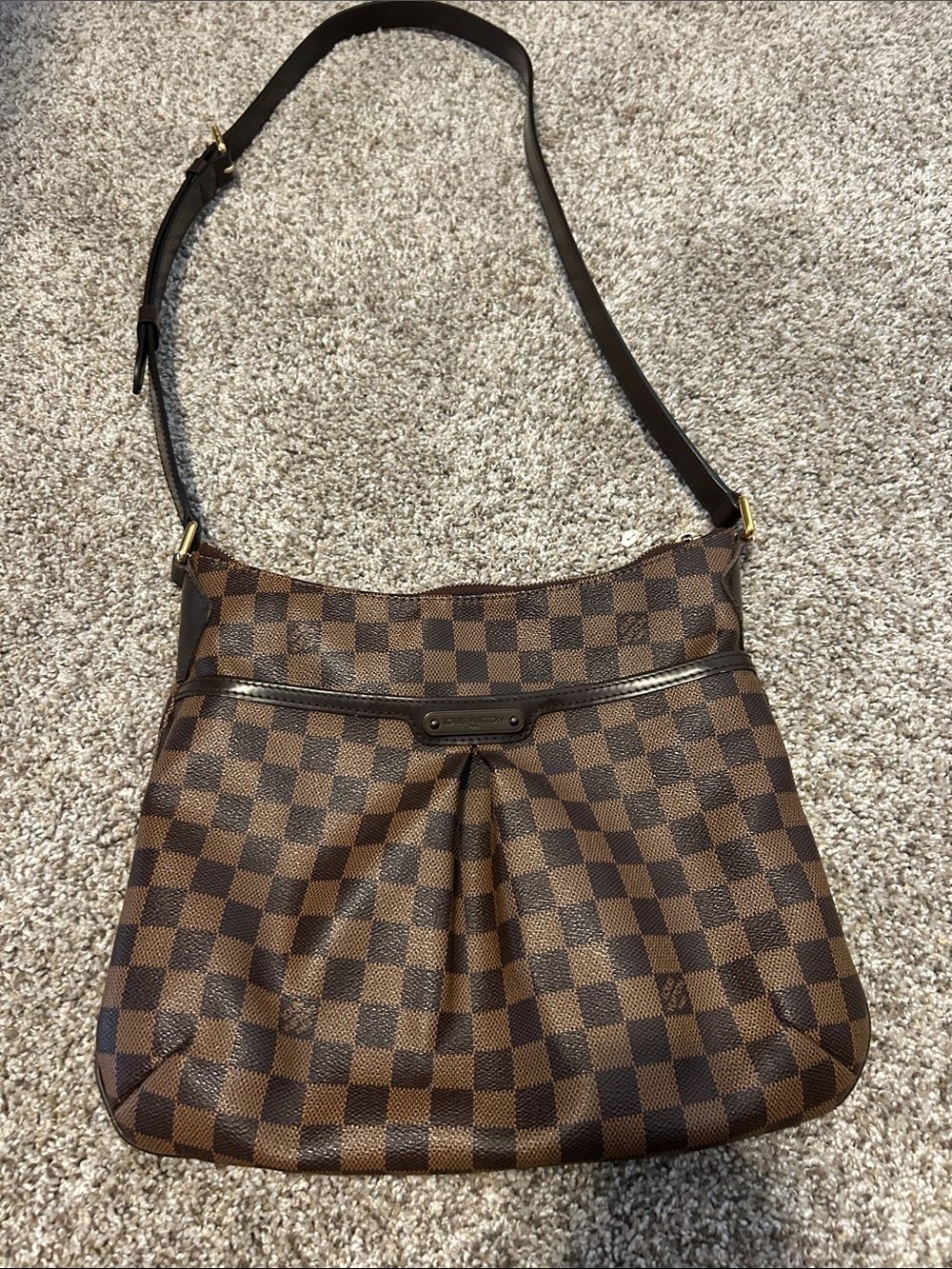 Louis Vuitton Bloomsbury. Amazing condition.